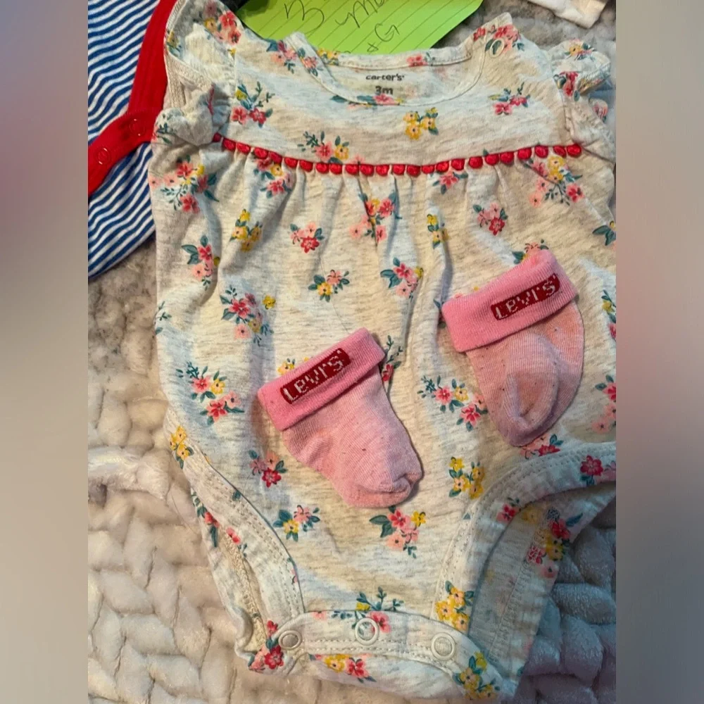 Baby Girls CUTIE PIE & MORE BRANDS 8 PCS 3-6 months 4 full Outfits for her EUC
